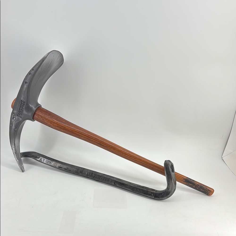 FORTNITE PICKAXE